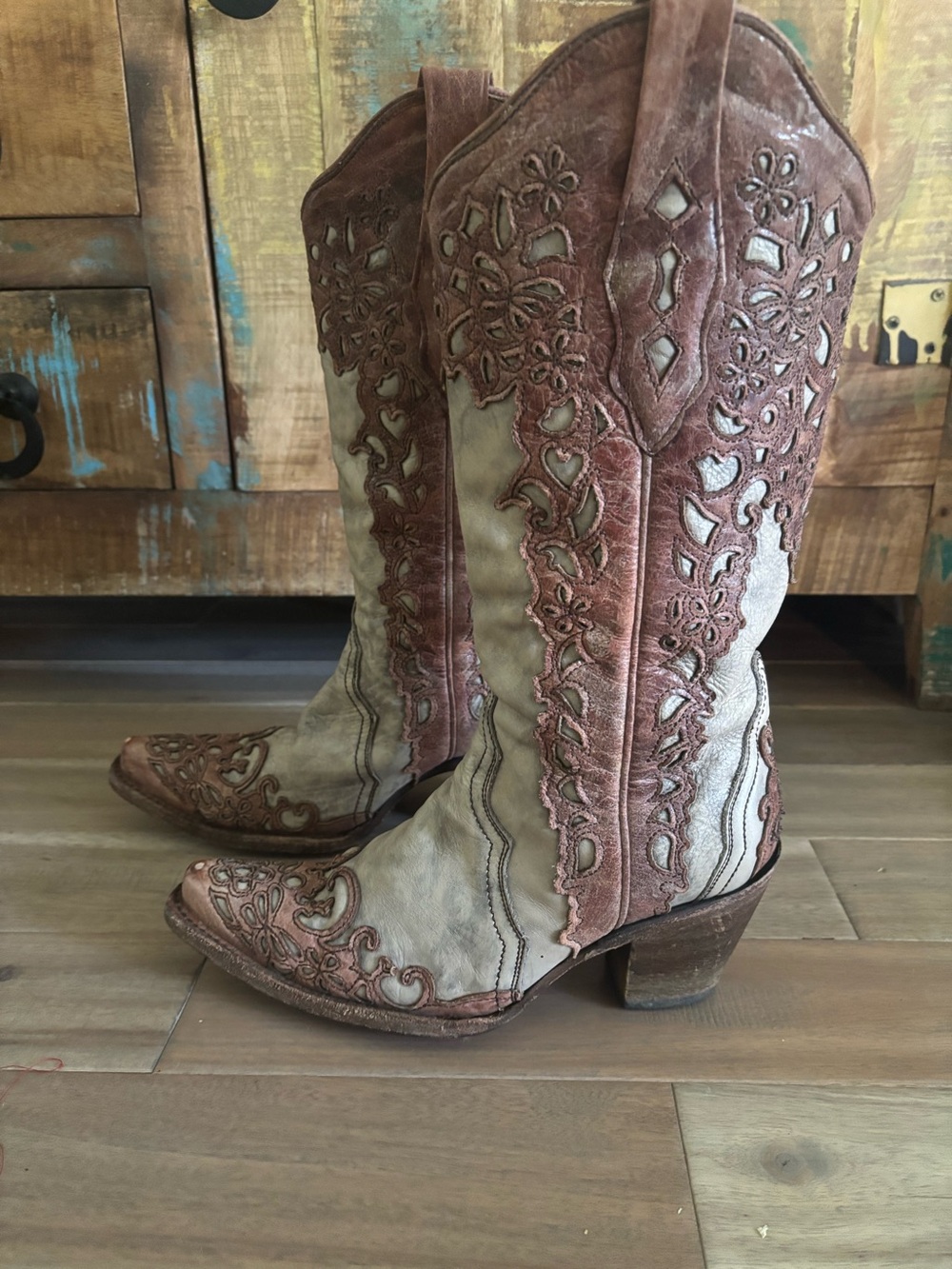 Corral Women's Addison Sand Cognac Laser Overlay Boots - Picture 5 of 9